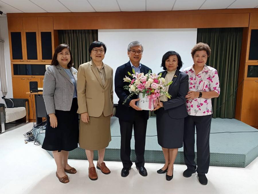 แสดงความยินดีกับ ผู้ช่วยศาสตราจารย์ พวงเพ็ชร์ นิธยานนท์ ในโอกาสได้รับตำแหน่ง นายกสมาคมวิทยาศาสตร์และเทคโนโลยีทางอาหารแห่ง ประเทศไทย