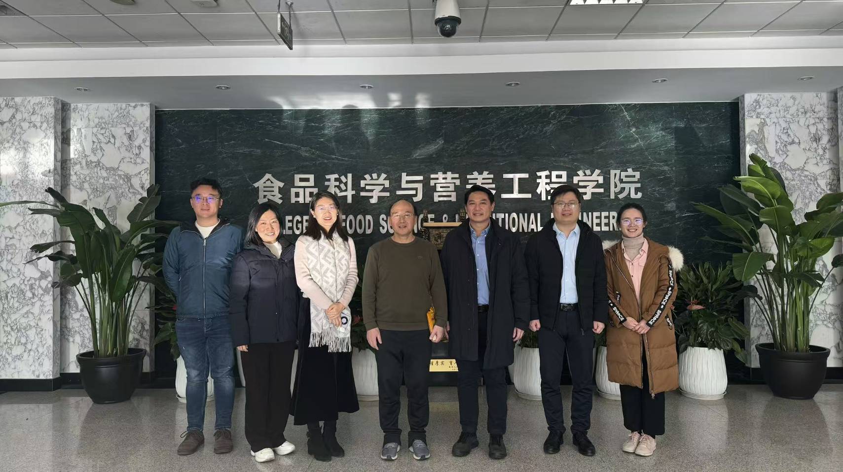 CMU Agro-Industry Drives International Research Alliances with CAU (China)